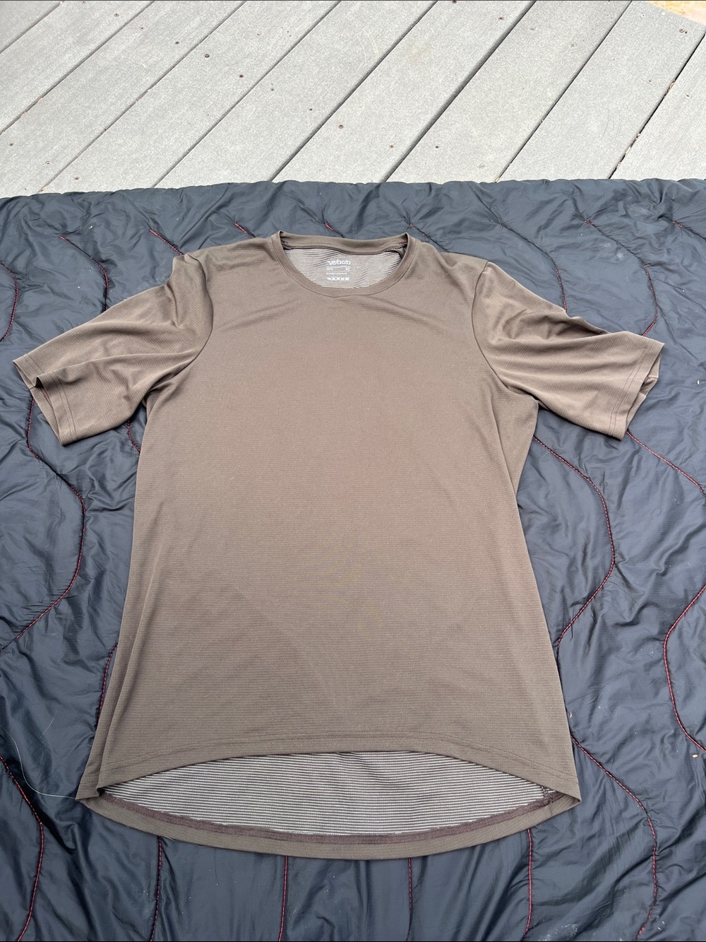 Velocio  Men’s Brown Delta Trail Short-Sleeve Active Tee size XL